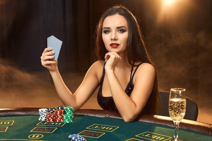 Antarmuka Free Play di dashboard taruhan77 menampilkan kredit promosi dan kategori permainan